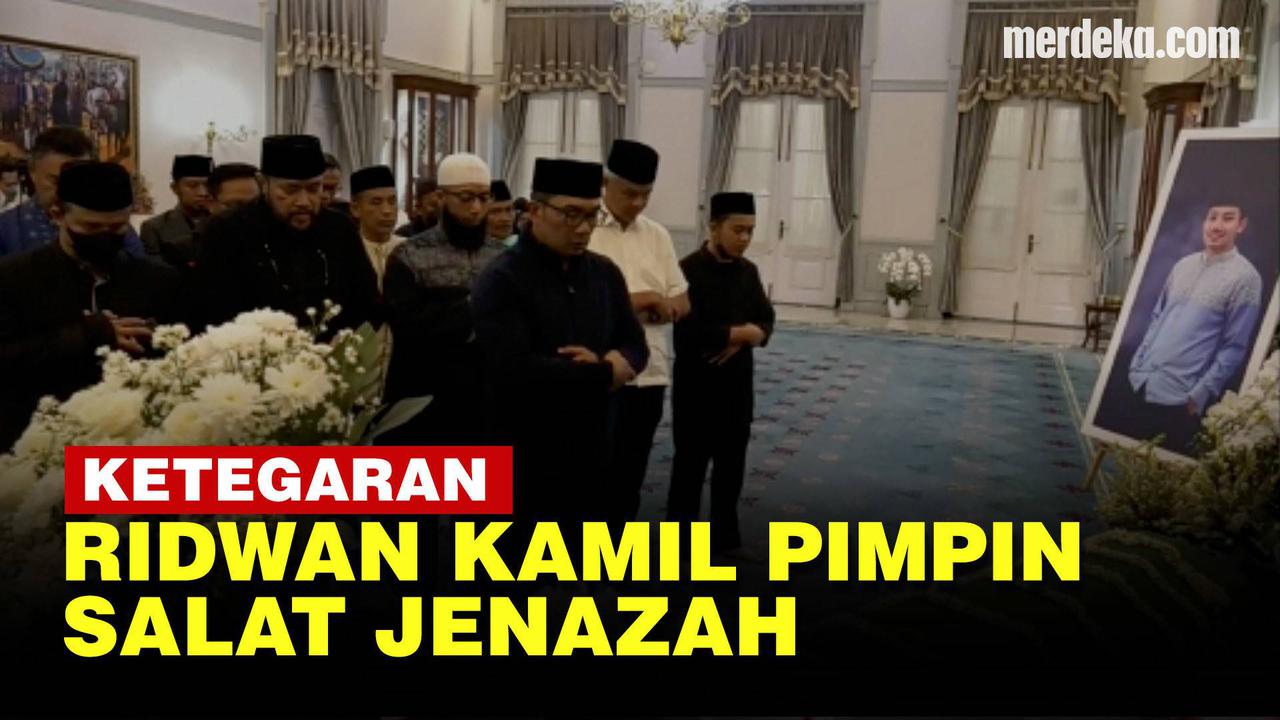 VIDEO: Momen Ridwan Kamil Pimpin Salat Jenazah Eril Bareng Khalid Basalamah & Ganjar