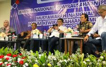 Wamendes Riza Patria Dorong Pemuda Kembangkan Usaha dari Desa