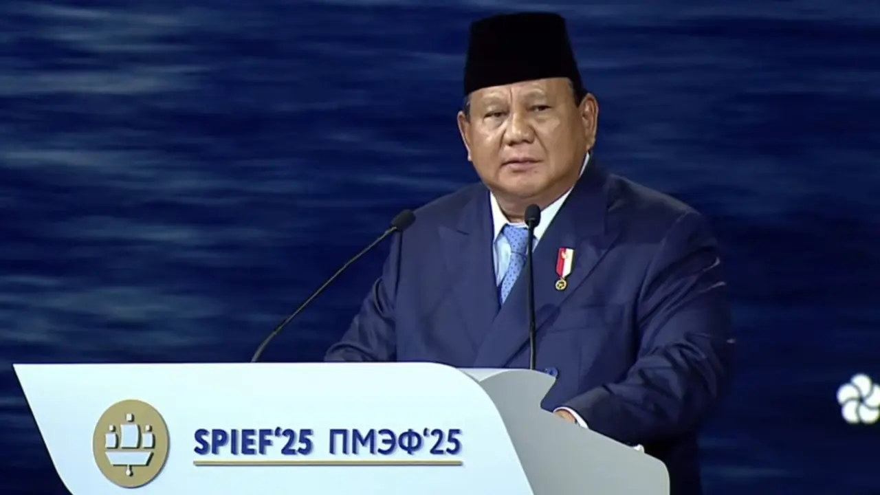 Presiden Prabowo Subianto saat menjadi salah satu pembicara dan tamu kehormatan dalam acara Saint Petersburg International Economic Forum (SPIEF) 2025.