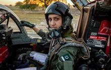 Sosok Ayesha Farooq Pilot Jet Tempur Wanita Pertama Pakistan, Ramai Disebut Tembak Jatuh Rafale India