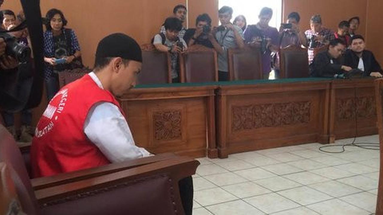 Hal-hal tak terduga di sidang Deudeuh yang bikin pengunjung tertawa