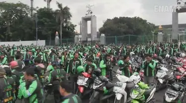 Ribuan pengemudi GrabBike berunjuk rasa menuntut kenaikan tarif 