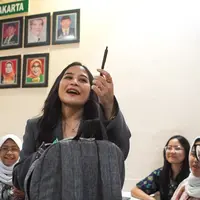 Prilly Latuconsina