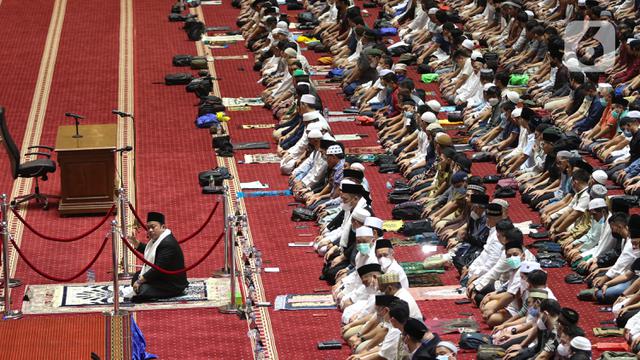 Sholat Tarawih Pertama di Masjid Istiqlal