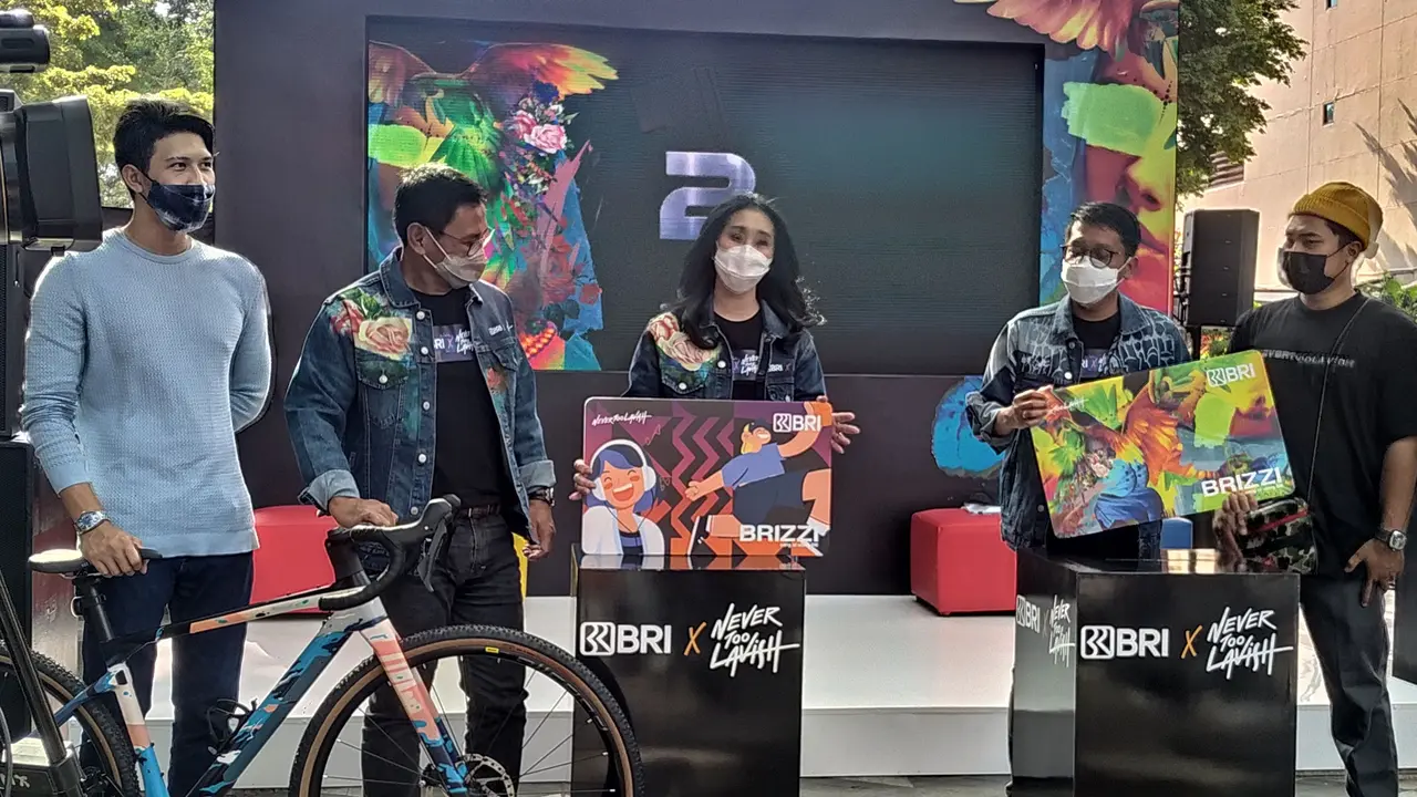 BRI mendesain ulang kartu uang elektronik BRIZZI, Galeri ATM BRI, dan aktivasi program BritAma FSTVL disesuaikan dengan selera dan minat urban millennials.