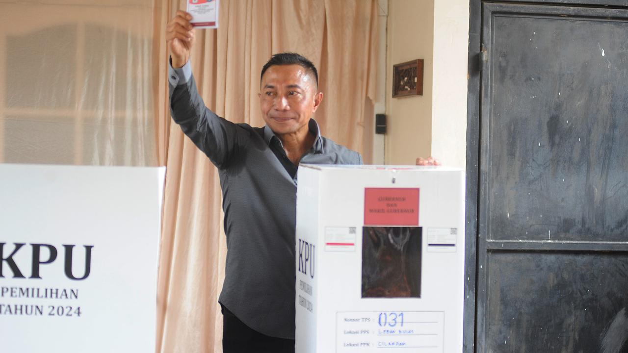 Dharma Pongrekun nyoblos di TPS 31 Lebak Bulus