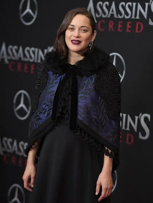 Kehamilan ke duanya, aktris cantik ini baru saja memberi tahu publik pada September 2016 lalu. Kabar bahagia ini sempat menjadi buah bibir lantaran bersamaan dengan perceraian Angelina Jolie dan Brad Pitt. (AFP/Bintang.com)