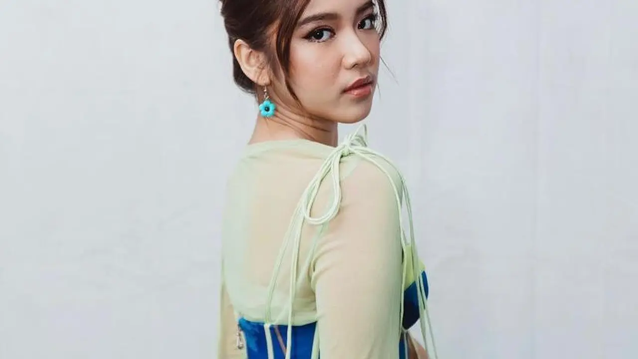 8 Inspirasi Model Rambut Stylish ala Tiara Andini, Imut hingga Fierce