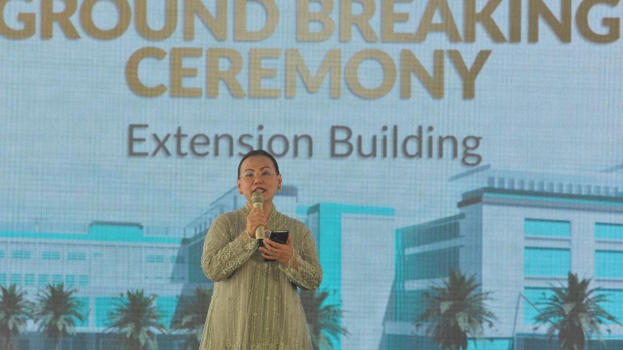Kusmiati mengatakan, hingga akhir Mei 2024 RS EMC Sentul sudah melayani 500 ribu pasien rawat jalan. Sedangkan, untuk rawat inap sudah melayani hampir 30 ribu pasien.<br>