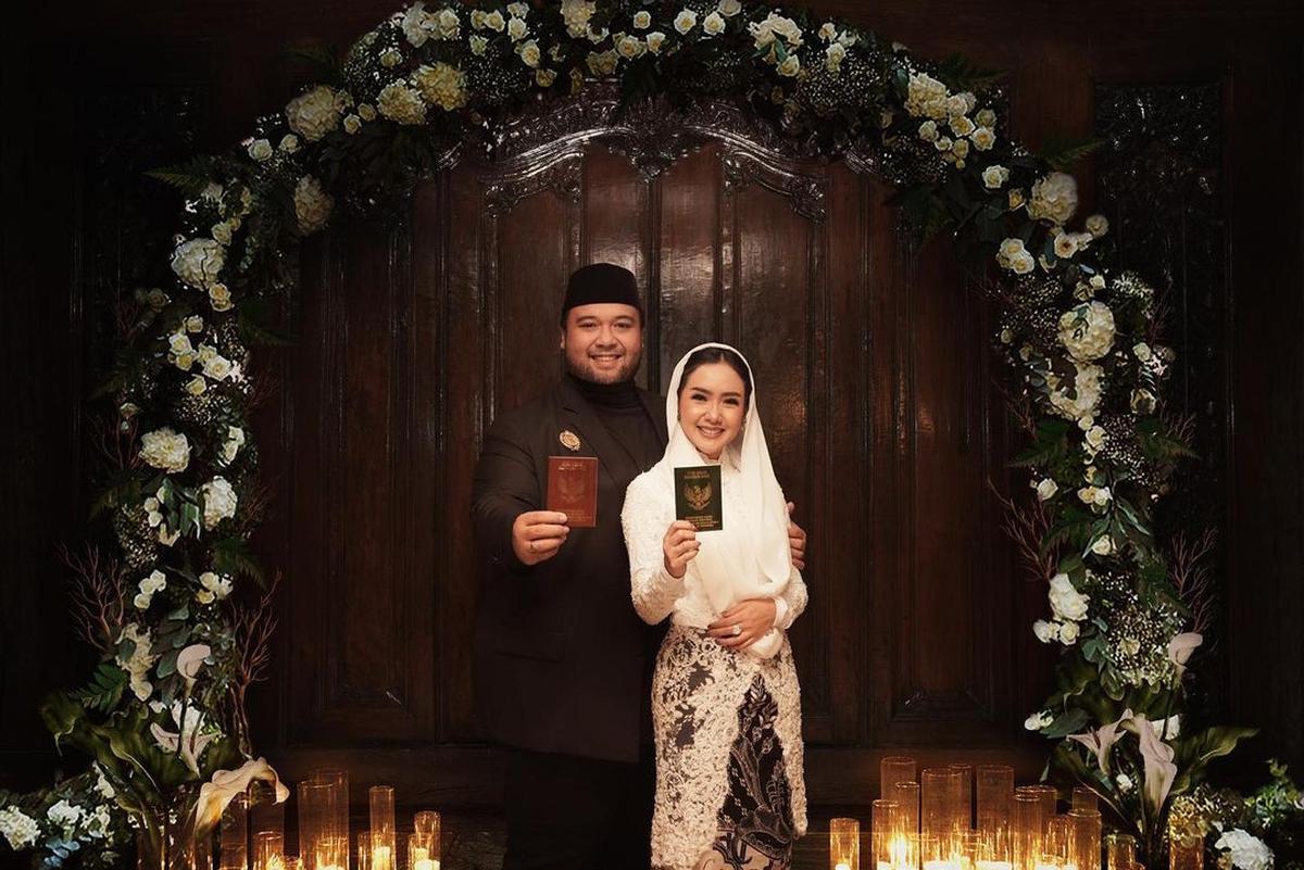 Deretan Artis Ini Pilih Menikah Diam-Diam, Nissa Sabyan Jadi yang Terbaru