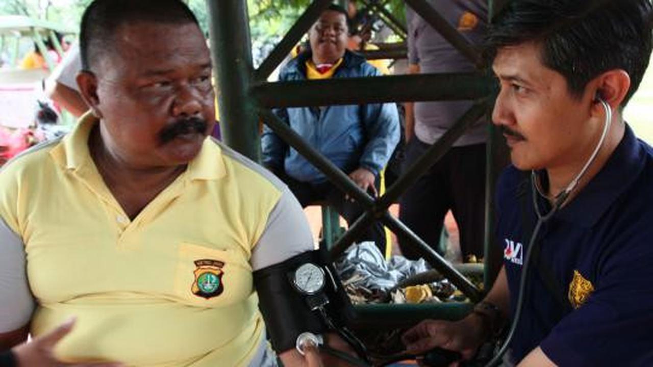 Puluhan Polisi gendut ikuti senam kurus di TMII