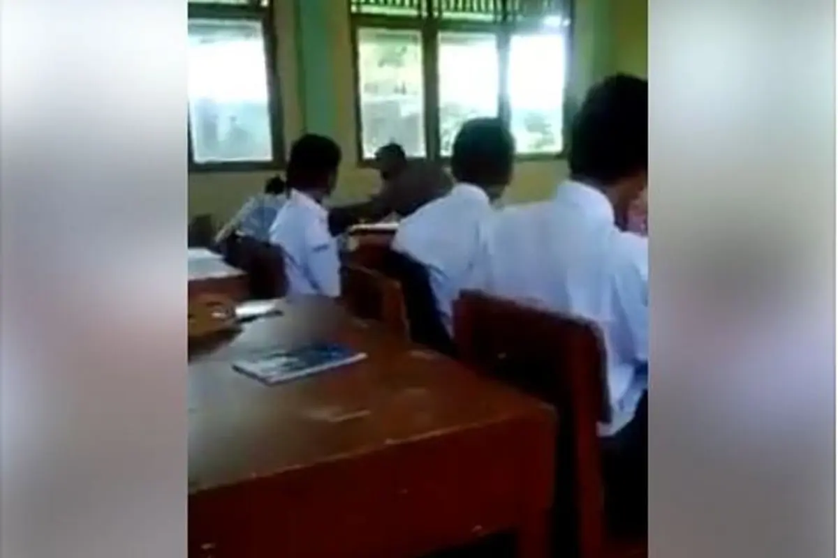 [Bintang] Heboh Video Guru Pukul Murid, Netizen Ungkap Fakta Mengejutkan