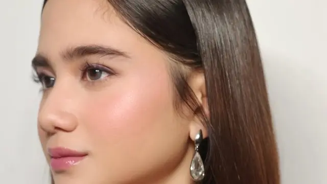 Tissa Biani Tampil Romantis dengan Makeup Rona Pink Saat Rayakan Hari Perempuan Internasional