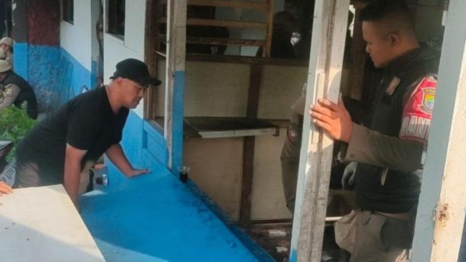 Penertiban Mendadak! Pemprov Jabar Bersama Pemkab Cianjur Tertibkan Puluhan Kios Sepanjang Jalur Puncak