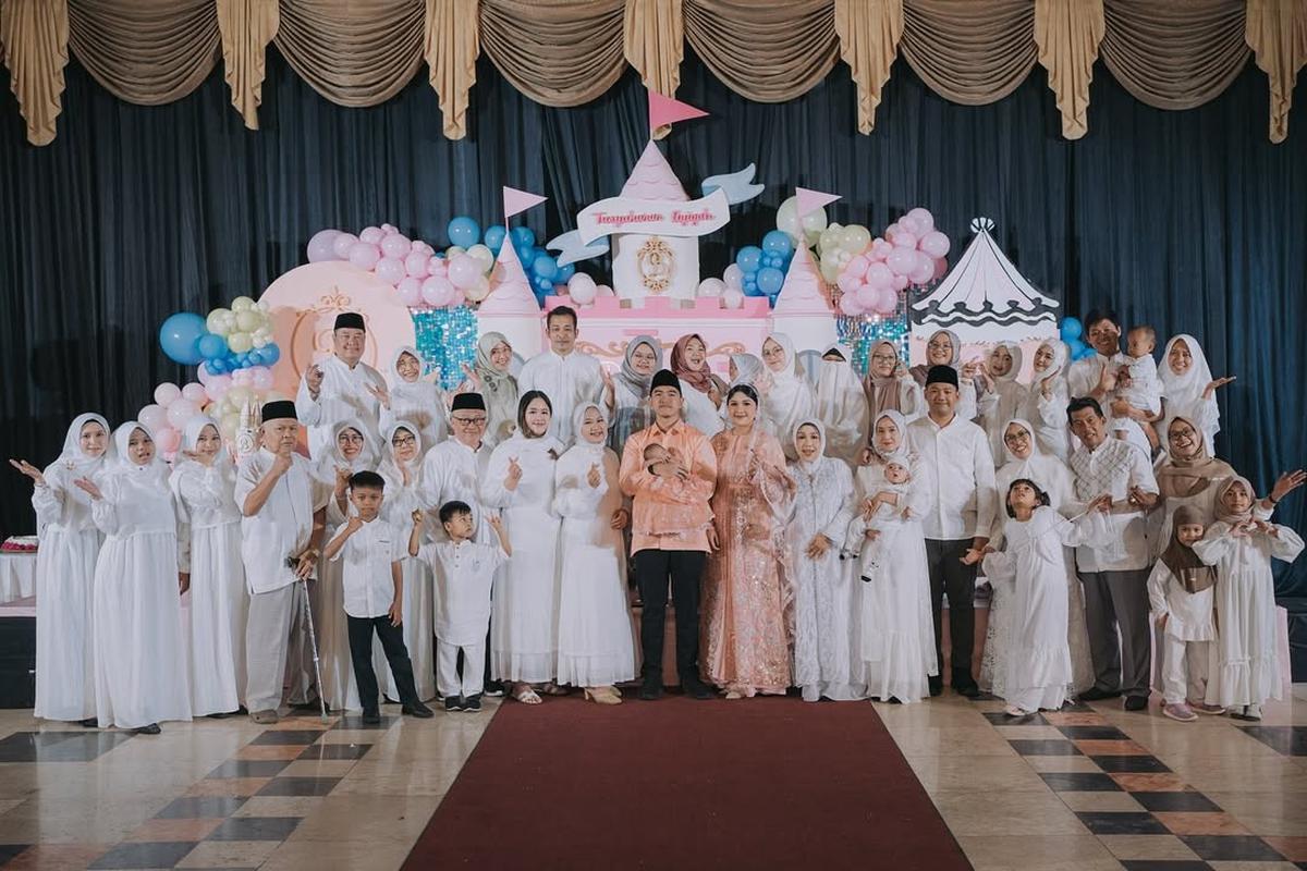 Potret Aqiqah Bebingah Sekaligus Ulang Tahun Kaesang Pangarep