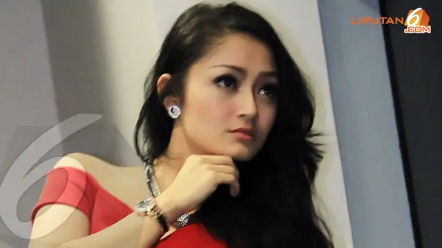 siti-badriah-hair-130623b.jpg