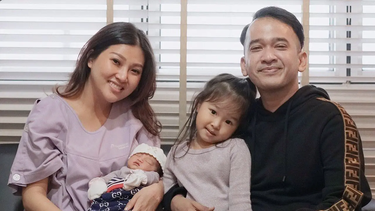 [Fimela] Ruben Onsu dan Sarwendah