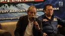 Sekjen IMI Jeffrey JP (kiri) memberi keterangan saat konferensi pers Kratingdaeng Supercrosser The Ultimate Dirtwar di Jakarta, Kamis (15/2). (Liputan6.com/Faizal Fanani)