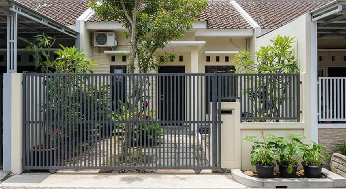 8 Model Pagar Besi Sliding Minimalis 2025, Cocok untuk Rumah di Lahan Terbatas