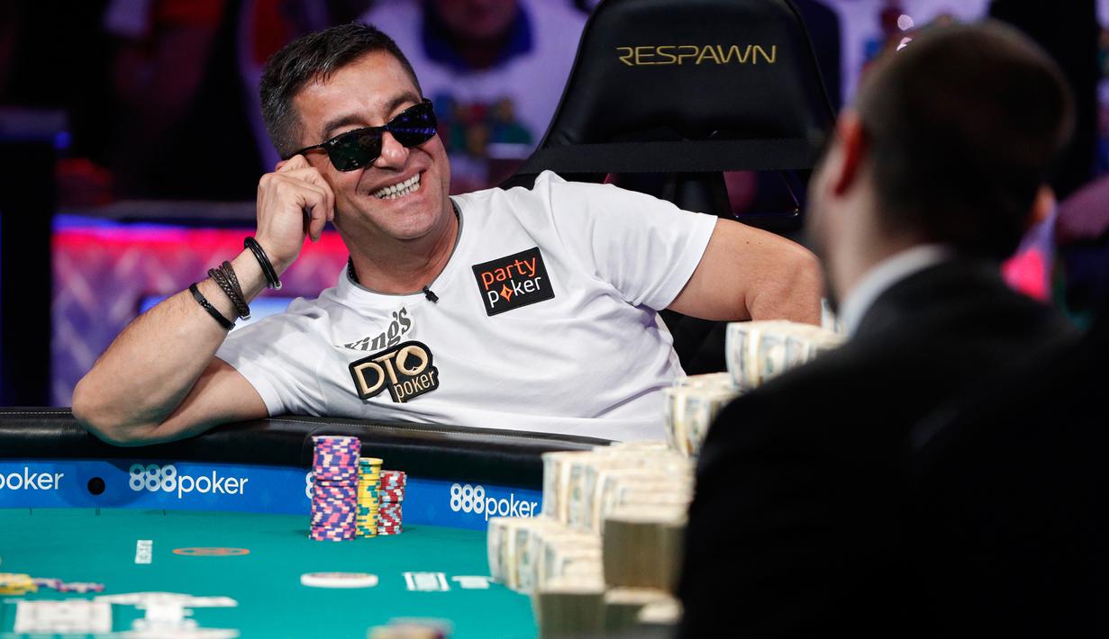 Foto Juara Poker Dunia Hossein Ensan Raih Rp 139 Miliar Global Liputan6 Com