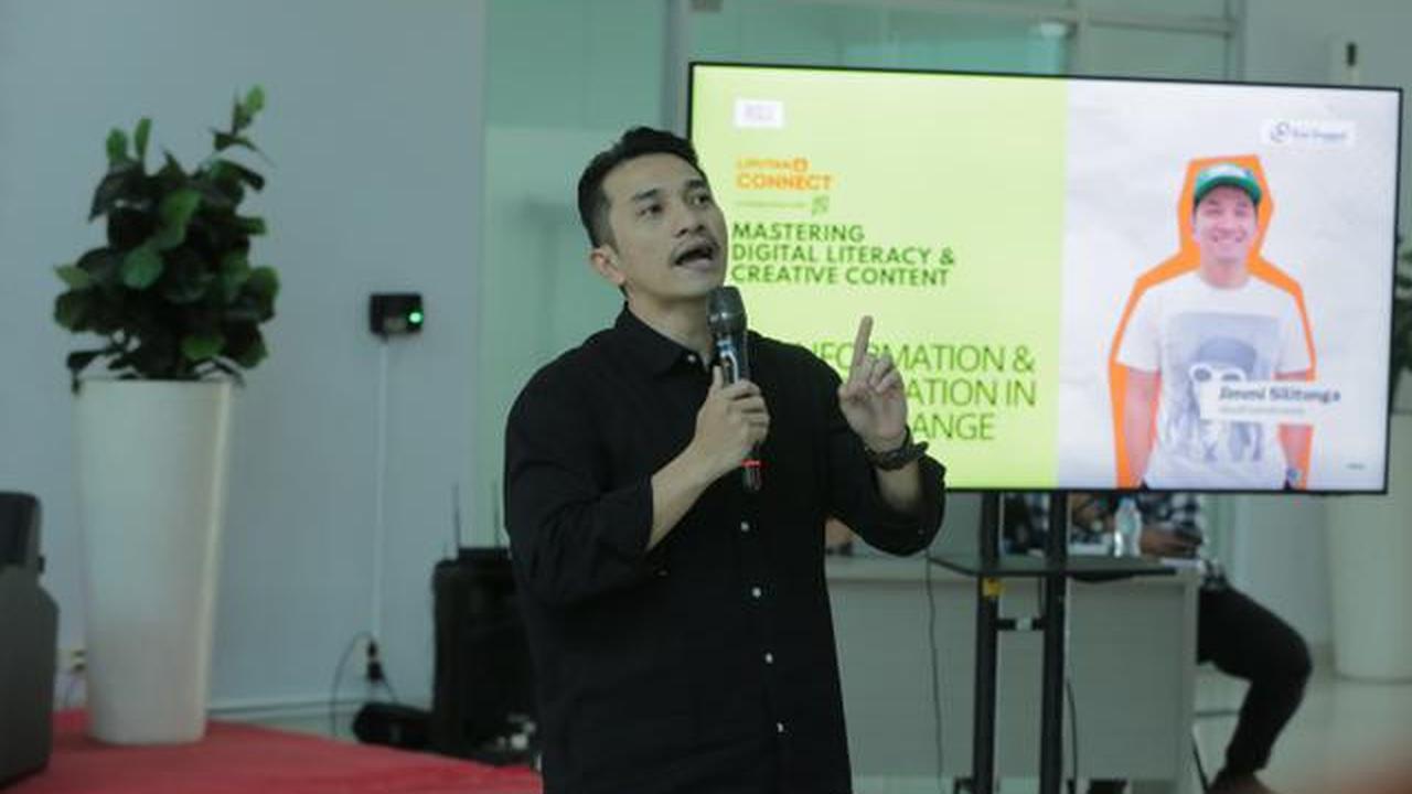 Perwakilan AksiKitaIndonesia, Jimmi Silitonga dalam acara Liputan6 Connect yang digelar di Kampus Esa Unggul, Harapan Indah Bekasi.