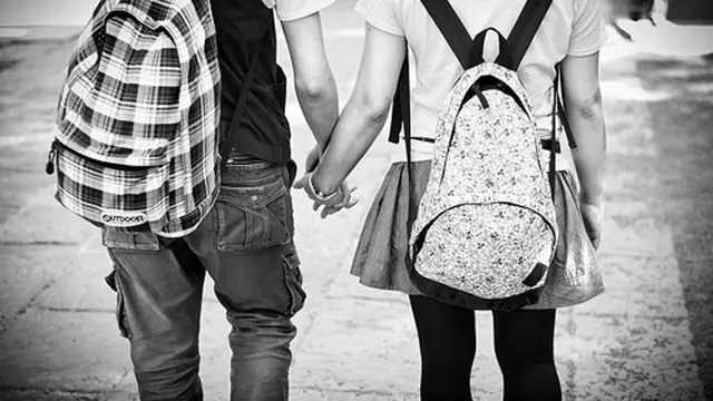 [Bintang] Kata Astrologer: Pesona 4 Zodiak Ini Selalu Jadi Incaran Senior