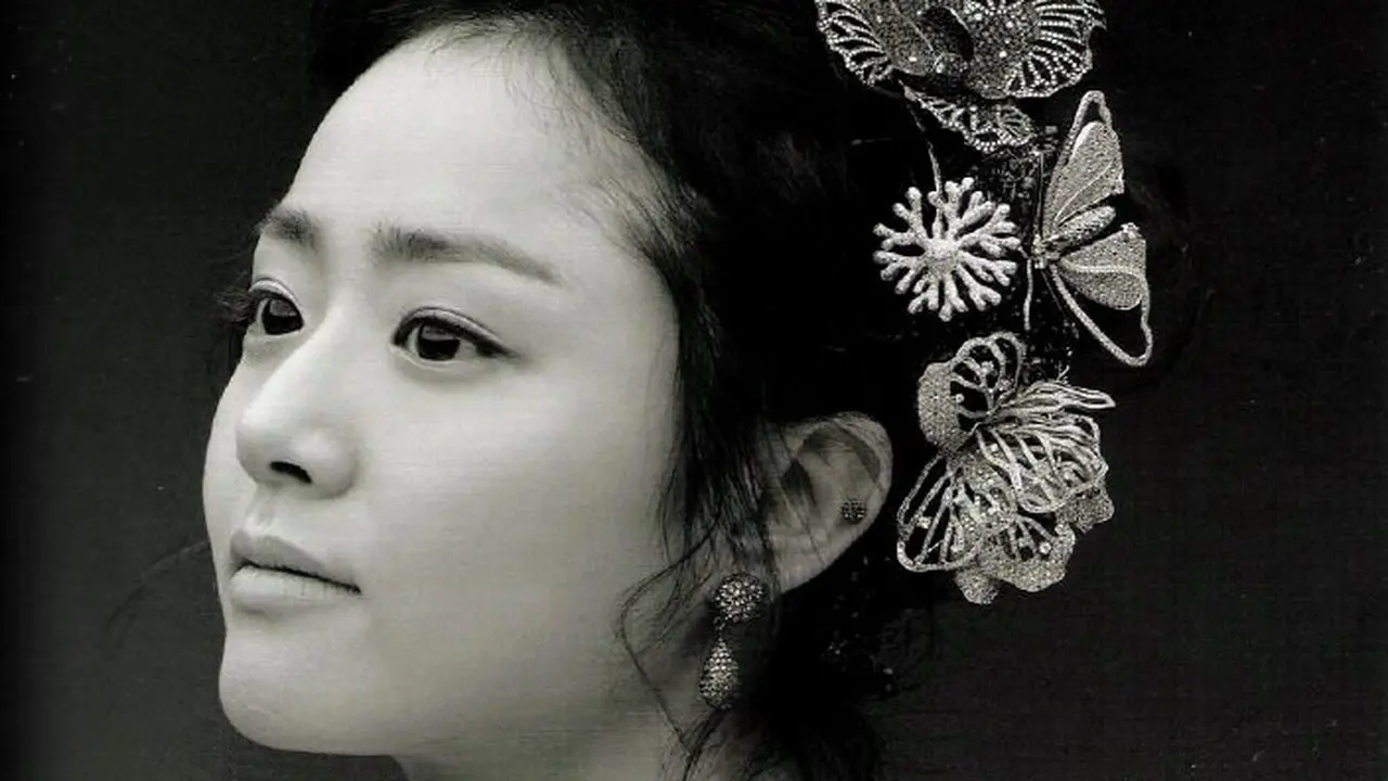 Moon Geun Young