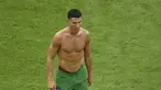 Penyerang Portugal, Cristiano Ronaldo meninggalkan lapangan usai melawan Jerman pada  pertandingan grup F Euro 2020 di Allianz Arena, Munich, Sabtu (19/6/2021). Portugal takluk dari Jerman dengan skor 2-4. (Matthias Hangst/Pool Photo via AP)