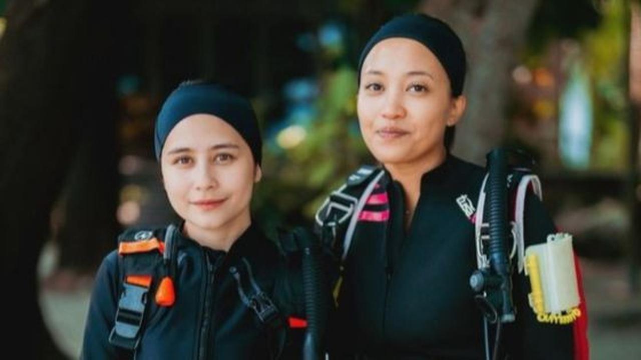 Mata Indahnya Bikin Salfok, 8 Foto Cantik Natural Prilly Latuconsina Pakai Baju Selam