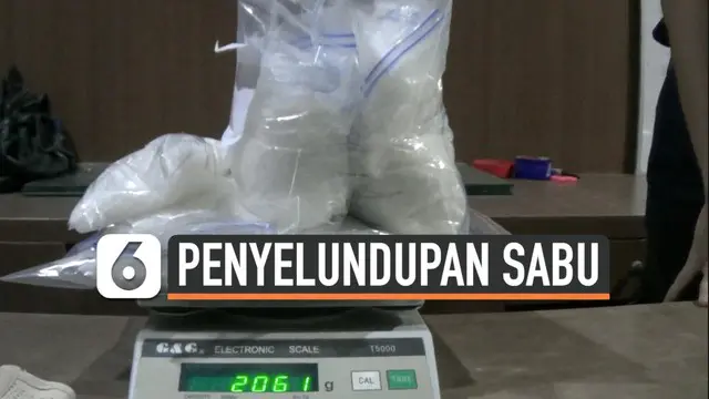 Sepasang kekasih ditangkap karena menyelundupkan 2,1 kg narkoba jenis sabu ke Jakarta.  Mereka diamankan petugas Bea dan Cukai Batam, Kepulauan Riau.