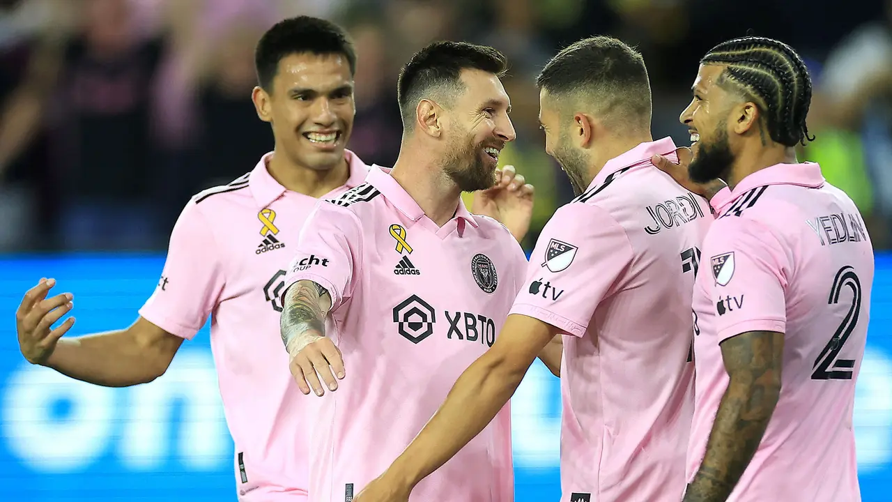 Foto: Potret Deretan Selebritas Top Dunia yang Kedapatan Nonton Aksi Lionel Messi saat Bawa Inter Miami Tumbangkan Los Angeles FC