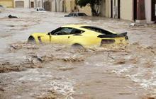 Intip ketangguhan Corvette saat terjang banjir, super keren!