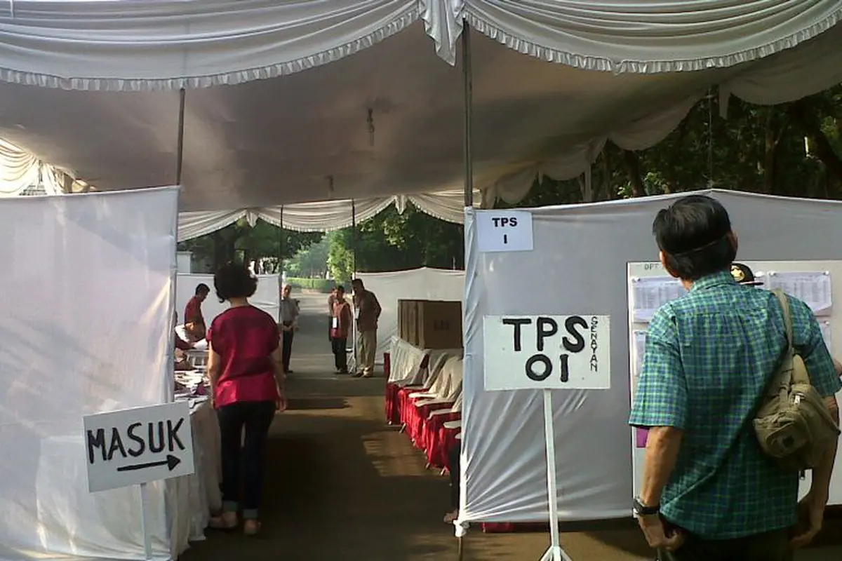 TPS Kompleks Menteri Widya Chandra 