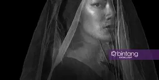 Pemeran Tara Basro kembali terlibat dalam film genre horor. Ia terlibat dalam film Pengabdi Setan garapan sutradara Joko Anwar. Banyak hal menarik yang dialami saat menjalani syuting. (Adrian Putra/Bintang.com)