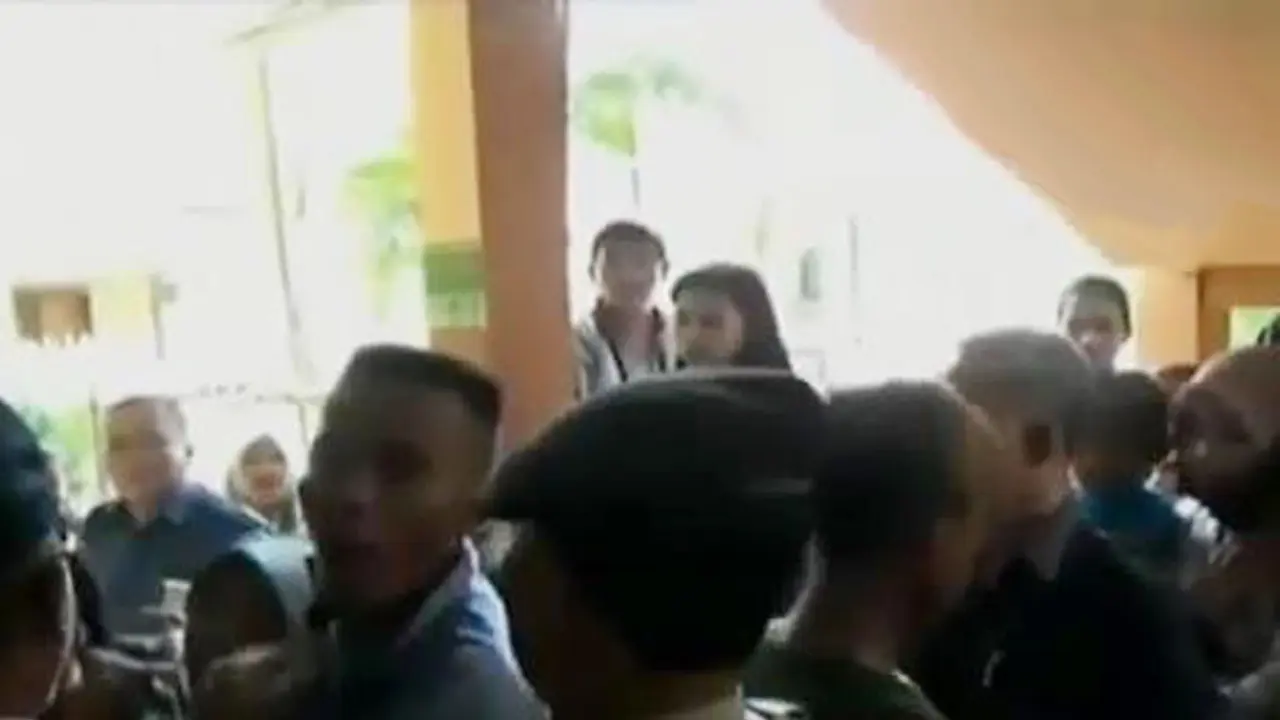 Sidang Pembunuhan Ricuh