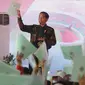 Presiden Joko Widodo memberikan kata sambutan saat membagikan sertifikat tanah di kawasan Stadion Pakansari, Cibinong, Bogor, Selasa (25/9). Jokowi membagikan 7.000 sertifikat tanah kepada masyarakat kabupaten dan kota Bogor. (Merdeka.com/Arie Basuki)