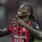 Selebrasi Rafael Leao dalam laga AC Milan vs Bari di Coppa Italia 2025/2026, Senin (18/8/2025). (La Presse via AP Photo/Spada)