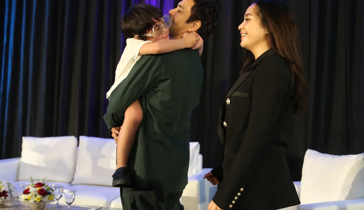 Raffi Ahmad dan Nagita Slavina (Adrian Putra/Fimela.com)