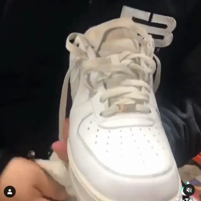 Setrika sepatu