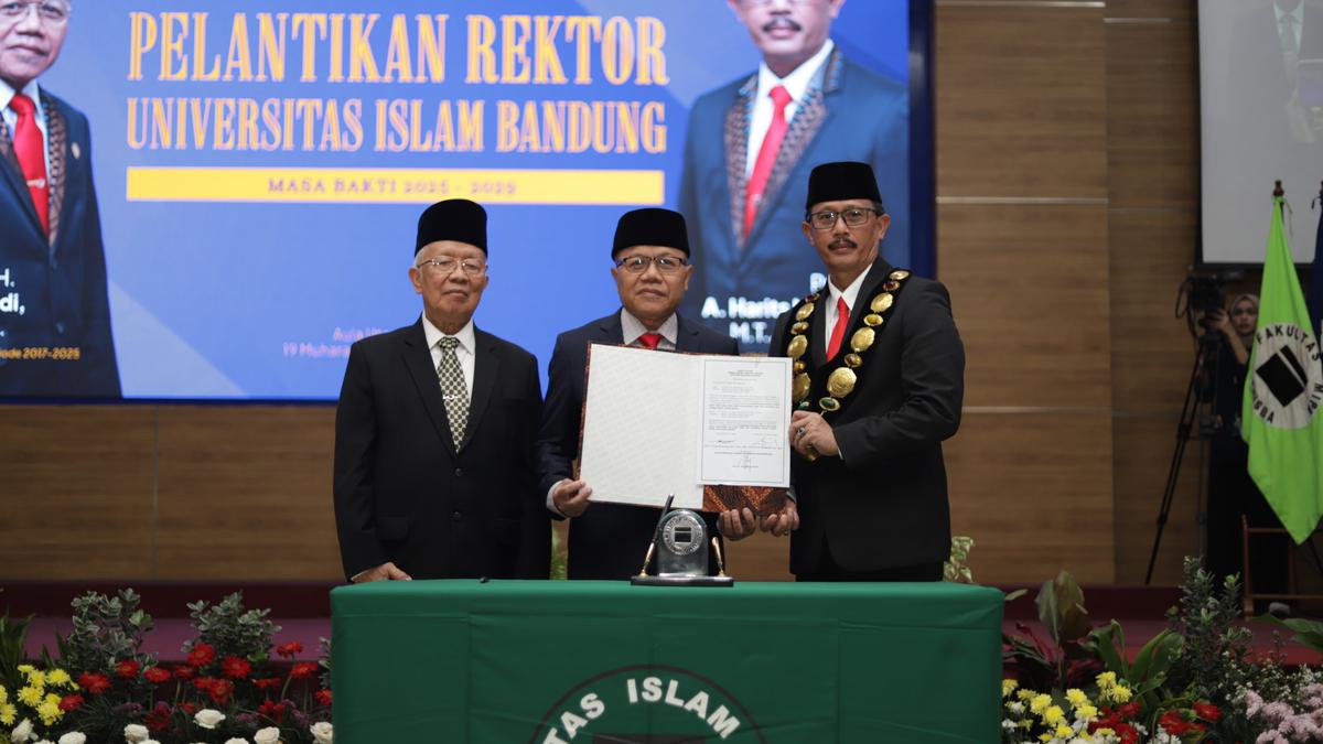 Rektor Baru Unisba 2025–2029 Dilantik, Siap Tingkatkan Kualitas dan Reputasi Global