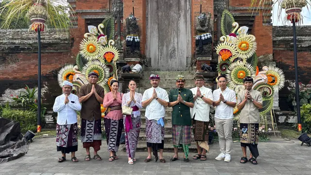 Wakil Menteri Kebudayaan atau Wamen Kebudayaan Giring Ganesha membuka Taman Ayun Barong Festival 2025 Superstars & Regeneration di Badung, Bali.