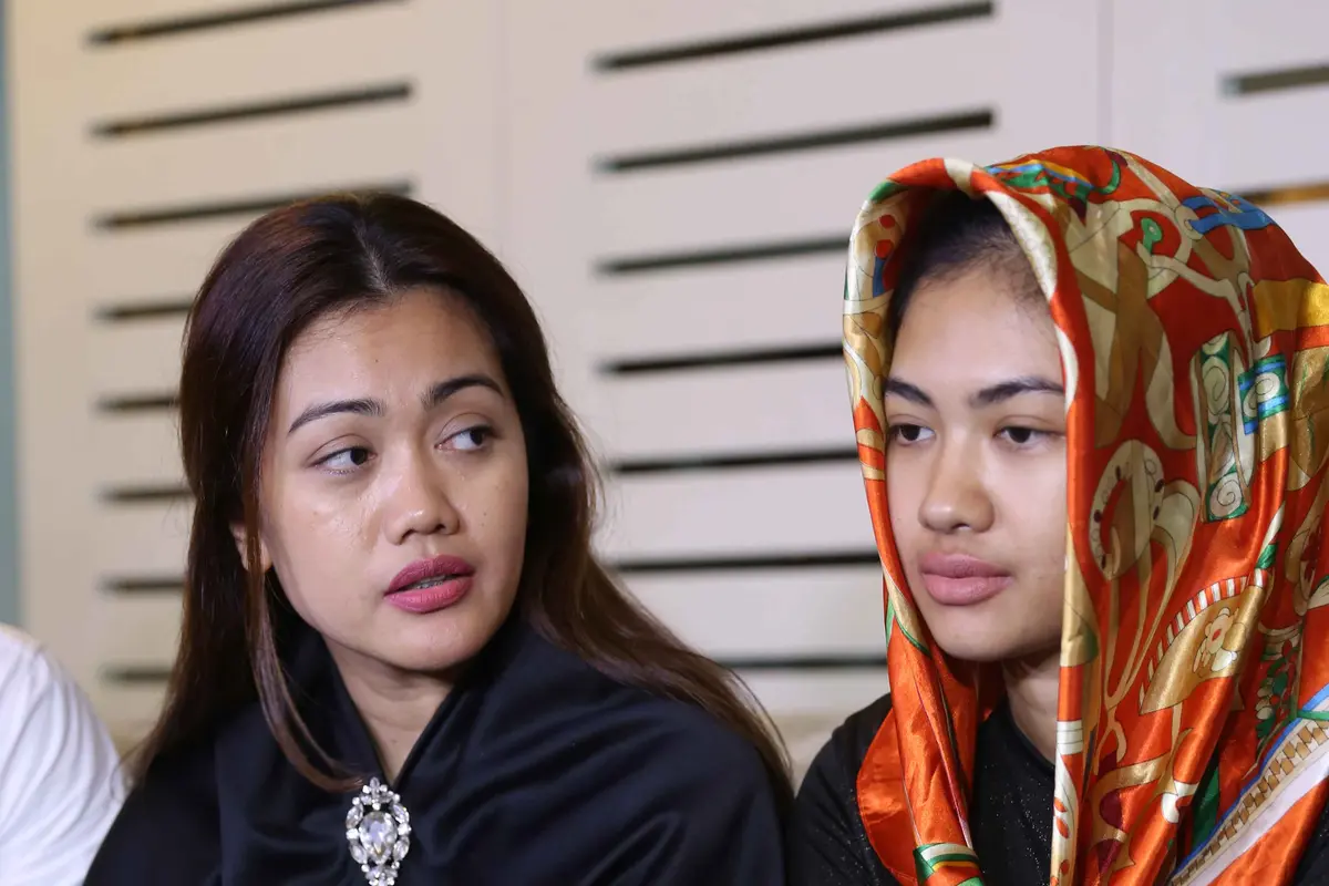 [Bintang] Tahlilan Julia Perez malam Ketiga