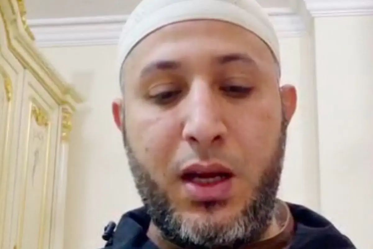 Pendakwah Syekh AM menjawab tudingan dugaan pelecehan seksual terhadap sejumlah anak. (Dok Istimewa)