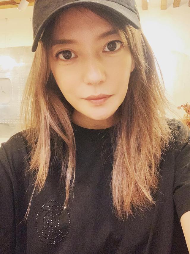 Zhao Wei memerankan Putri Huan Zhu