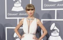 Aksi hot Taylor Swift di malam Grammy Awards 
