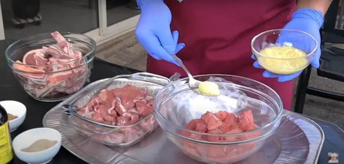 Tidak Perlu Nanas atau Daun Pepaya, Ini Cara Marinasi Daging Sapi agar Empuk dengan 3 Bahan