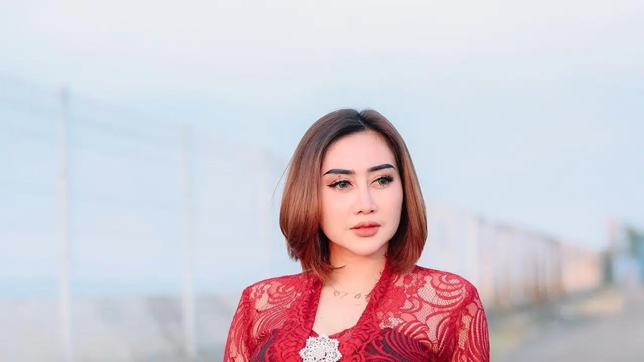 Luluk Nuril Seleb Tiktok Viral