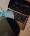 Playlist dapat berisikan lagu-lagu yang memiliki kenangan dengan pasangan