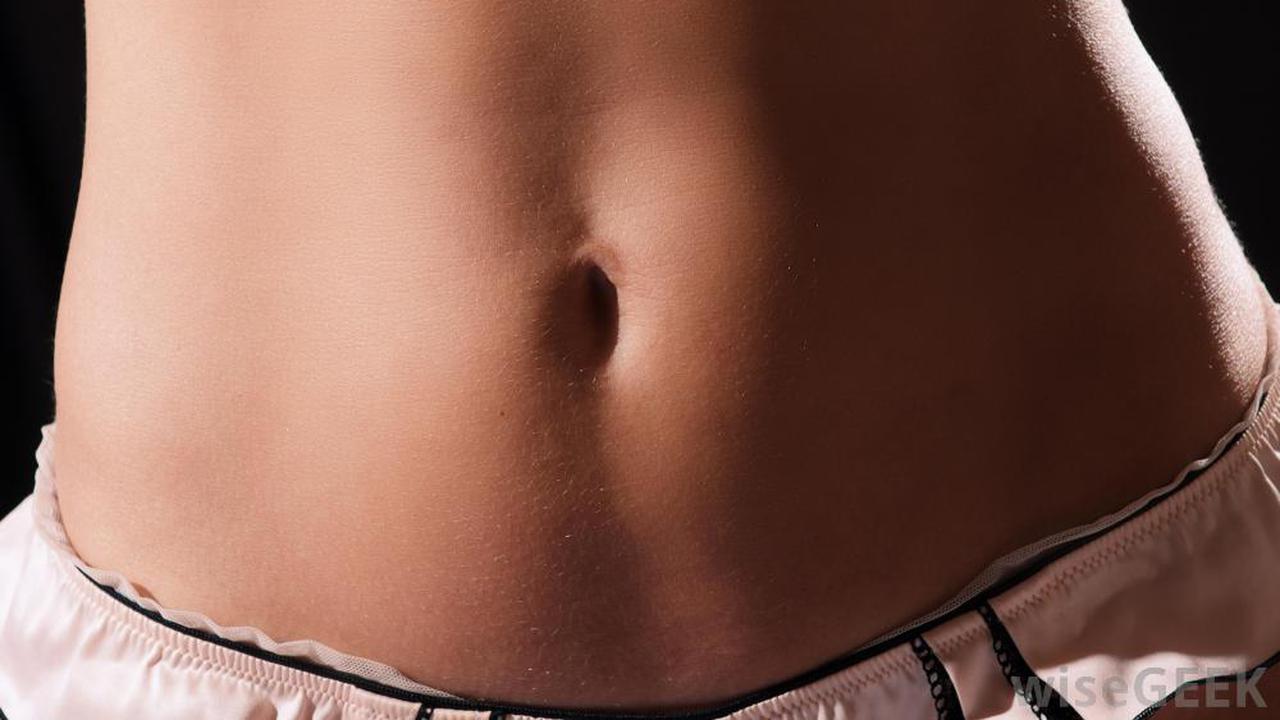 Cara Tepat Bersihkan Kotoran di Pusar