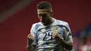 Gelandang Argentina, Alejandro Gomez berselebrasi usai mencetak gol ke gawang Paraguay pada pertandingan partai matchday 3 Grup A Copa America 2021 di Stadion Nasional di Brasilia, Brasil, Selasa (22/6/2021). Argentina menang tipis atas Paraguay 1-0 berkat gol tunggal Gomez. (AP Photo/Eraldo Peres)